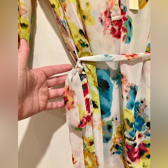 NWT Kut from the Kloth Adali Dress, Size 6, Floral Multi Colored - Picture 4 of 12